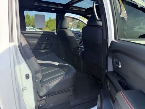 Used 2024 Nissan Titan PRO-4X w/ Pro-4x Convenience Package AWD/4WD image 27