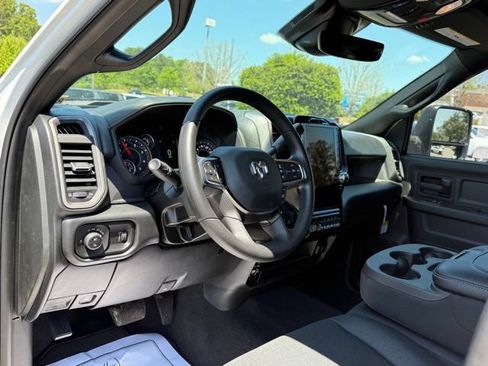 New 2026 RAM 2500 Tradesman AWD/4WD image 15
