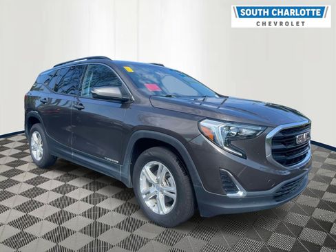 Used 2019 GMC Terrain SLE w/ Driver Convenience Package AWD/4WD image 3