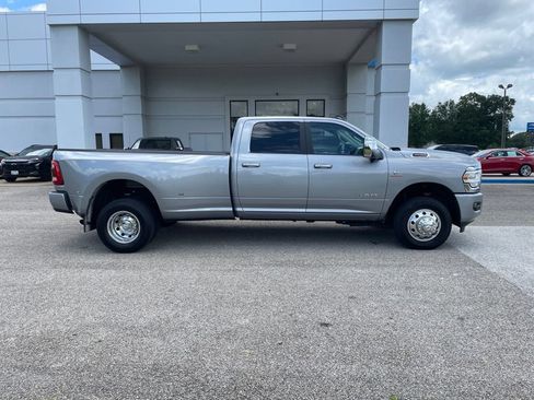Used 2024 RAM 3500 Laramie w/ Towing Technology Group AWD/4WD image 7