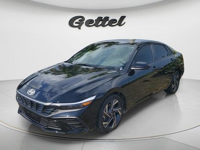 Used 2025 Hyundai Elantra Sport w/ Cargo Package