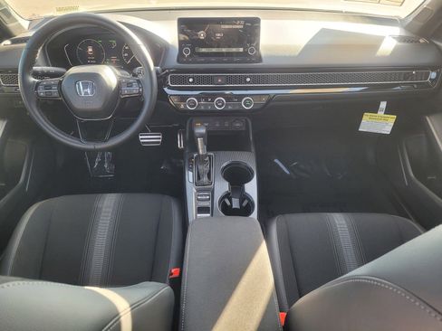 Used 2025 Honda Civic Sport image 11