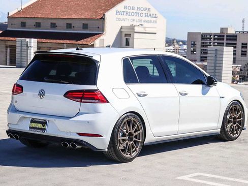 Used 2019 Volkswagen Golf R 4-Door image 4