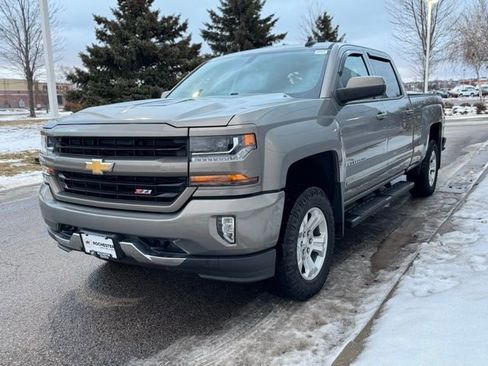 Used 2017 Chevrolet Silverado 1500 LT w/ All Star Edition image 31