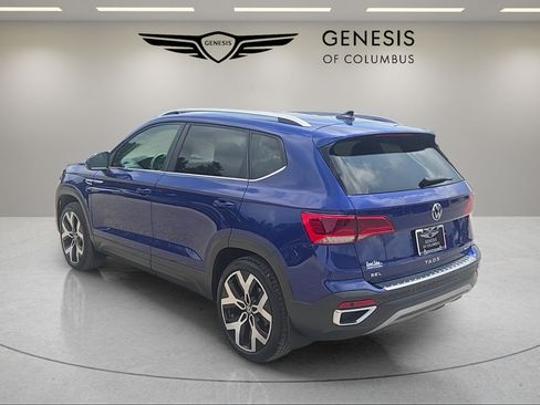 Used 2023 Volkswagen Taos SEL AWD/4WD image 3