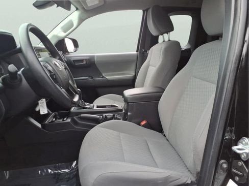 Used 2022 Toyota Tacoma SR RWD image 15