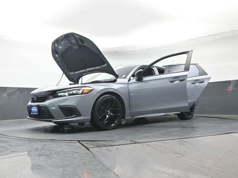 Used 2023 Honda Civic Sport image 41