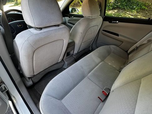 Used 2014 Chevrolet Impala Limited LS FWD image 29