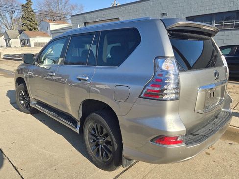 Used 2023 Lexus GX 460 Premium image 9