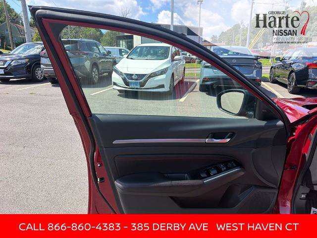 Certified 2023 Nissan Altima 2.5 SR AWD/4WD image 12