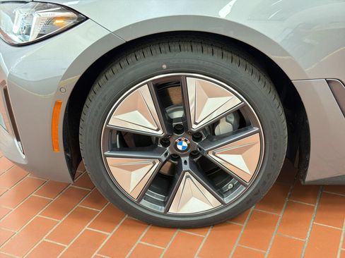 Used 2026 BMW i4 xDrive40i w/ Premium Package AWD/4WD image 12