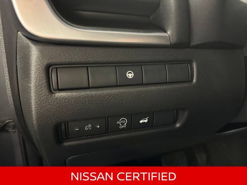 Certified 2025 Nissan Rogue SV AWD/4WD image 26