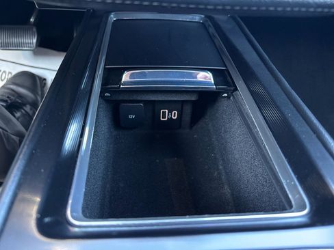 Used 2022 Lincoln Corsair AWD w/ Equipment Group 101A image 36