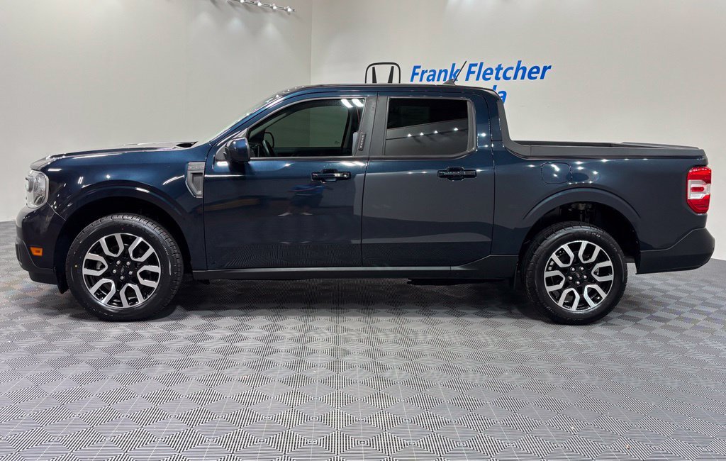 Used 2022 Ford Maverick Lariat w/ Lariat Luxury Package FWD image 2