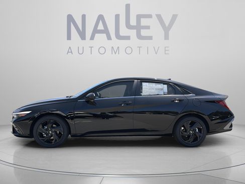 New 2026 Hyundai Elantra SEL Sport FWD image 2