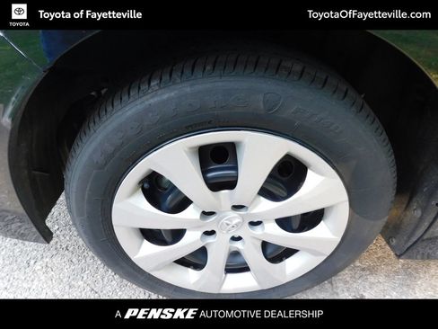 Used 2025 Toyota Corolla LE FWD image 7