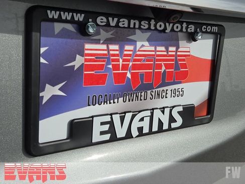 Used 2023 Buick Enclave Essence AWD/4WD image 30