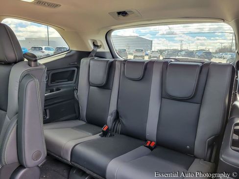 Used 2023 Subaru Ascent Onyx Edition Limited image 12