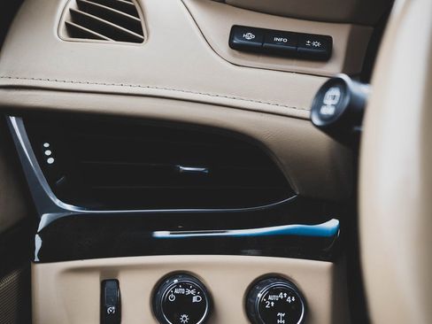 Used 2020 Cadillac Escalade ESV Platinum image 14