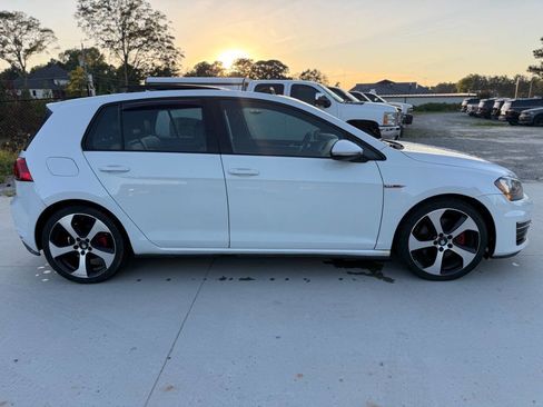 Used 2015 Volkswagen GTI SE w/ Lighting Package (SEL) FWD image 10