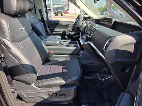 New 2026 Ford Expedition Max Platinum image 15