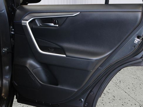 Used 2020 Toyota RAV4 XSE AWD/4WD image 41
