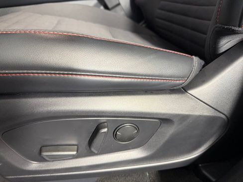 Used 2025 Ford Explorer ST-Line w/ ST-Line Street Pack image 22