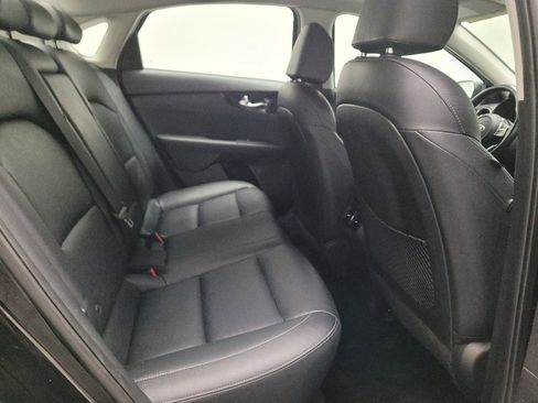 Used 2021 Kia Forte EX FWD image 19
