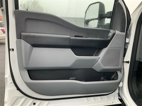 New 2025 Ford F450 XL w/ XL Chrome Package image 17