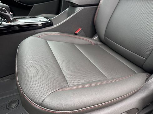 New 2026 Chevrolet Trax RS w/ Sunroof Package image 12