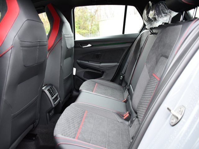 New 2026 Volkswagen GTI SE FWD image 17