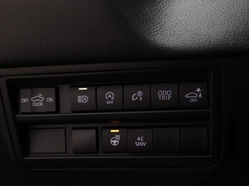 Used 2024 Toyota Tundra Limited image 7