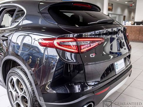 Used 2018 Alfa Romeo Stelvio Sport w/ Cold Weather Package image 15