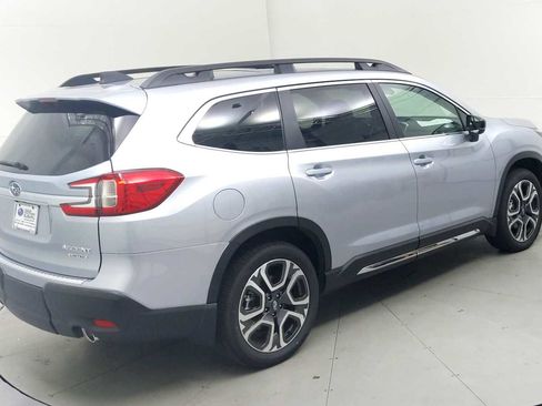 New 2025 Subaru Ascent Limited image 10