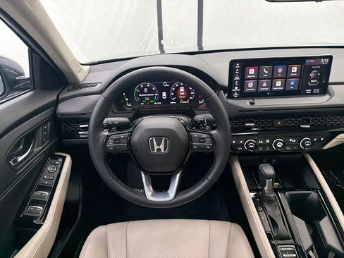 Used 2024 Honda Accord Touring image 24