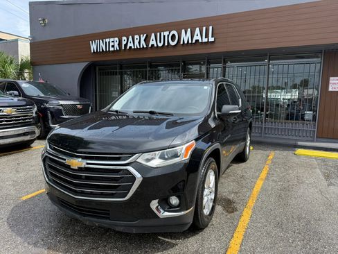 Used 2019 Chevrolet Traverse LT FWD image 1