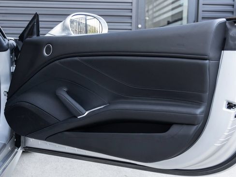 Used 2015 Ferrari California T RWD image 37