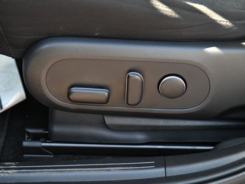 Used 2024 Hyundai Ioniq 5 SEL RWD image 17