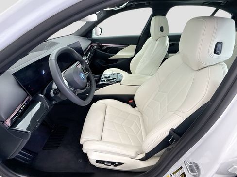 Used 2026 BMW i5 eDrive40 RWD image 18