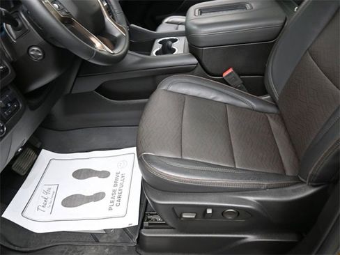 Used 2023 Chevrolet Tahoe High Country image 15