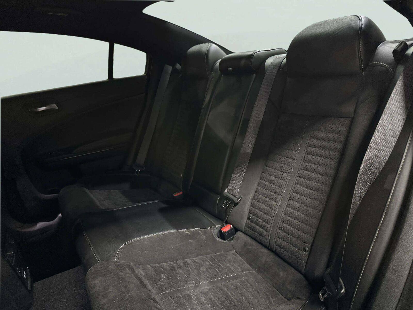 Used 2019 Dodge Charger Scat Pack w/ Daytona Edition Group RWD image 37