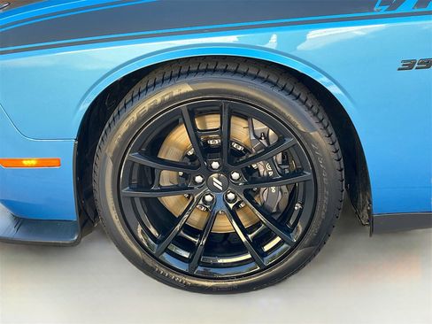 Used 2019 Dodge Challenger R/T Scat Pack w/ T/A Package image 30