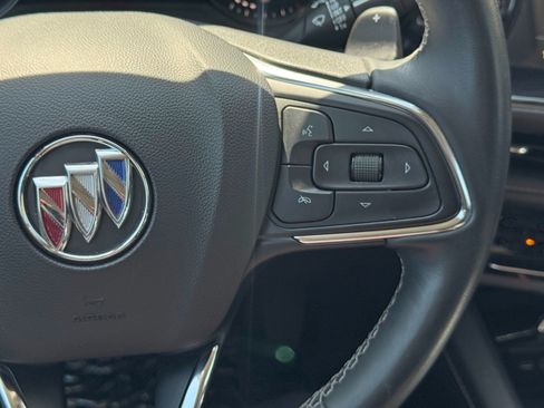 Used 2022 Buick Envision Essence w/ Safety Package FWD image 23