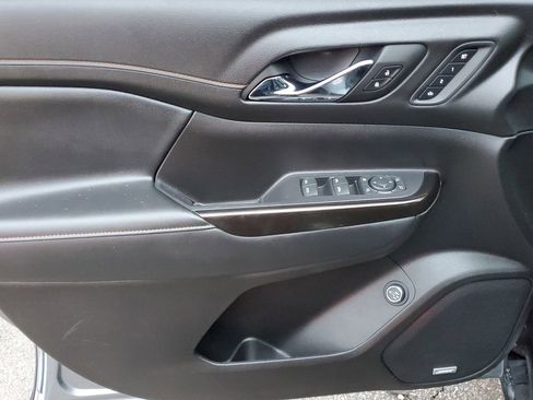 Certified 2022 GMC Acadia AT4 w/ Preferred Package image 31