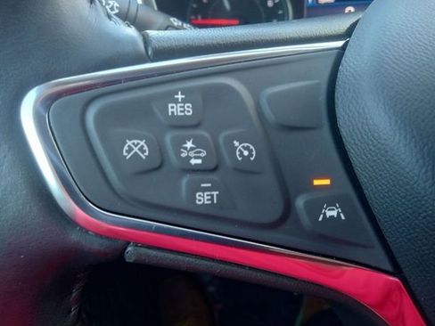 Used 2021 Chevrolet Equinox LT image 19