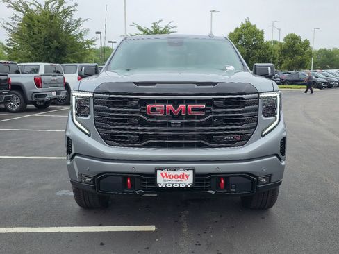 New 2026 GMC Sierra 1500 AT4 w/ AT4 Premium Package AWD/4WD image 4