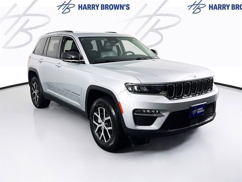 Used 2024 Jeep Grand Cherokee Limited image 26