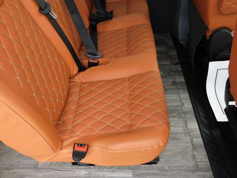 Used 2018 Ford Transit 350 XL RWD image 34