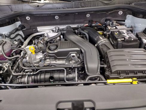 New 2026 Volkswagen Taos SEL AWD/4WD image 7