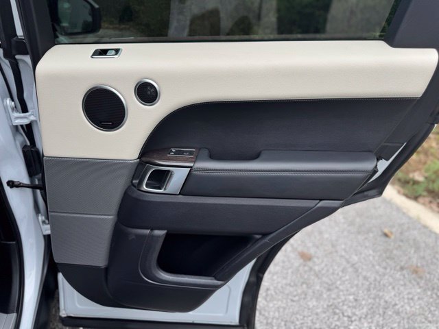 Used 2018 Land Rover Range Rover Sport HSE AWD/4WD image 15